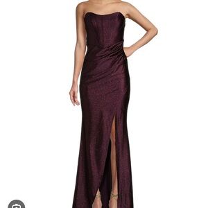 Elegant Strapless Evening Gown